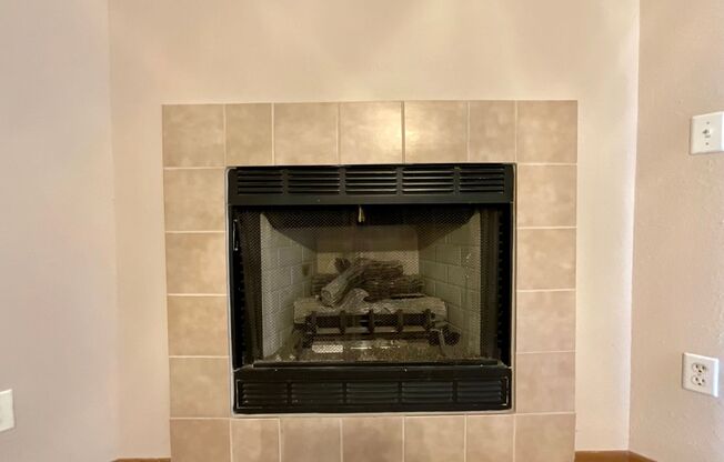 1 bed, 1 bath, 843 sqft, $990, Unit 05-301