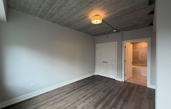 2 beds, 2 baths, 908 sqft, $3,575, Unit 952-511