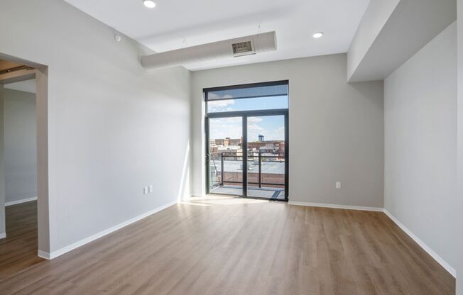 1 bed, 1 bath, 667 sqft, $1,425, Unit 1417