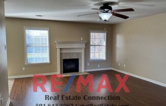 3 beds, 2 baths, $1,450