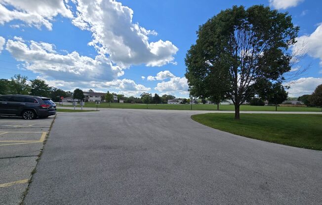 2 beds, 1 bath, 856 sqft, $1,269, Unit PL   7605