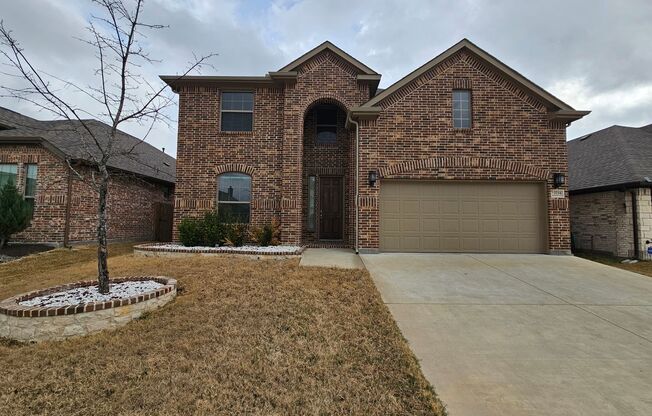 5bed3.5 baths Available now ready for immediate move in Mesquite $600 off the second month’s rent