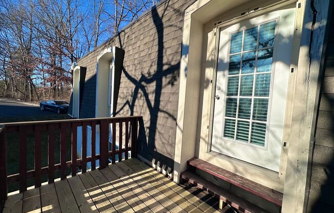 2 beds, 1 bath, 1,000 sqft, $1,368, Unit 11