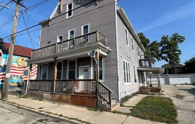 316 Williams St 6 unit