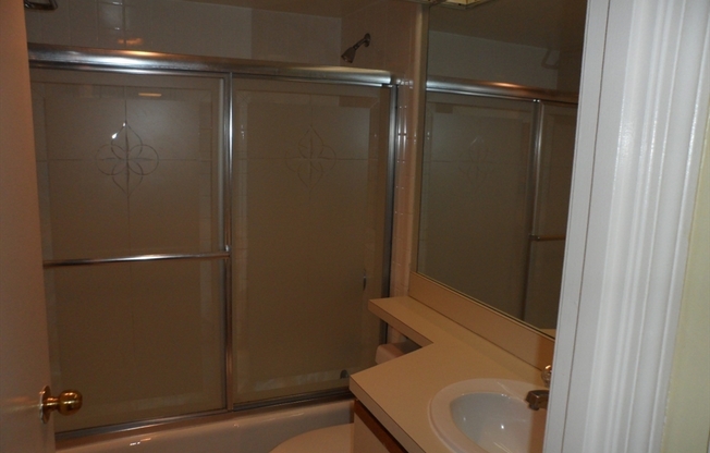 2 beds, 2 baths, 1,030 sqft, $4,400, Unit 313