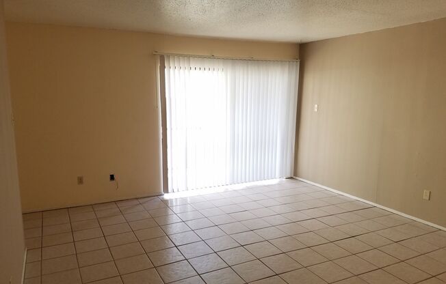 2 beds, 2 baths, 999 sqft, $1,000, Unit A