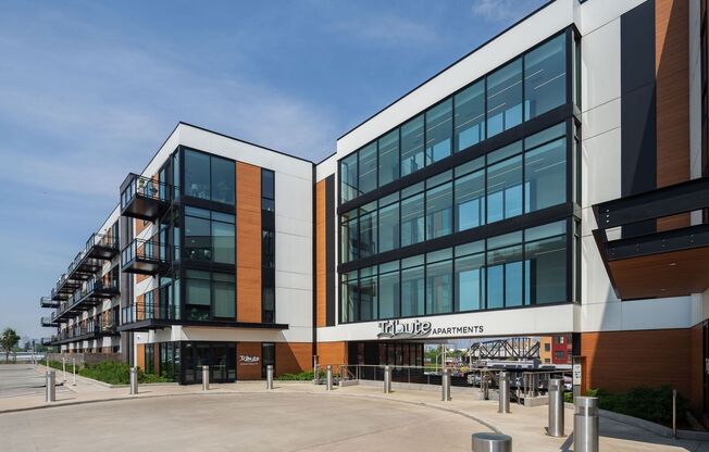 1 bed, 1 bath, 761 sqft, $1,775, Unit 119