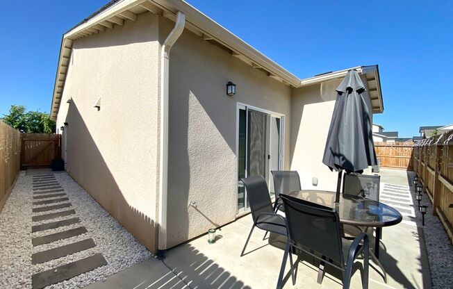 3 beds, 2 baths, $2,195