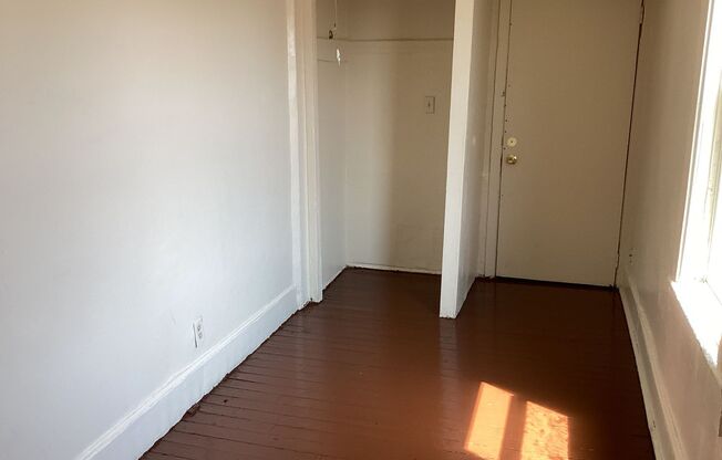 769-771 W Windlake Ave.