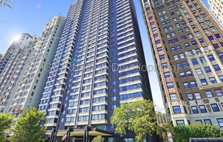 1440 N LK SHR DR