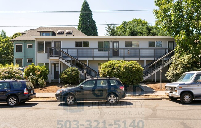 2 beds, 1 bath, $1,695, Unit A