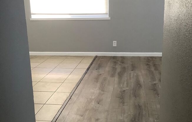 (278): 3810 Waller Ave (Apts A-D) (EPM)