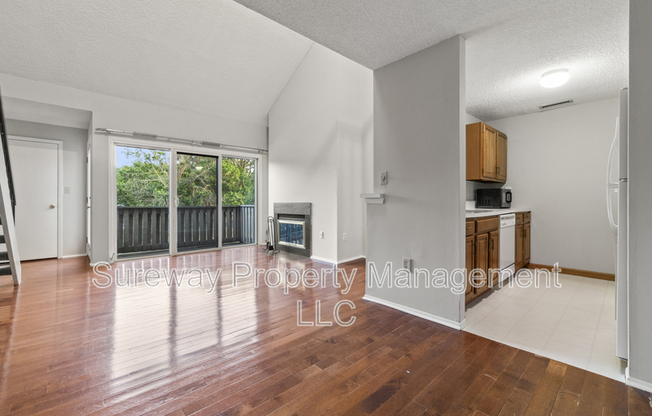 902 ASPEN DR