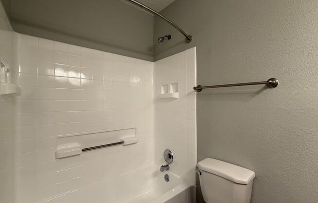 2 beds, 2 baths, 980 sqft, $3,055, Unit 837-09