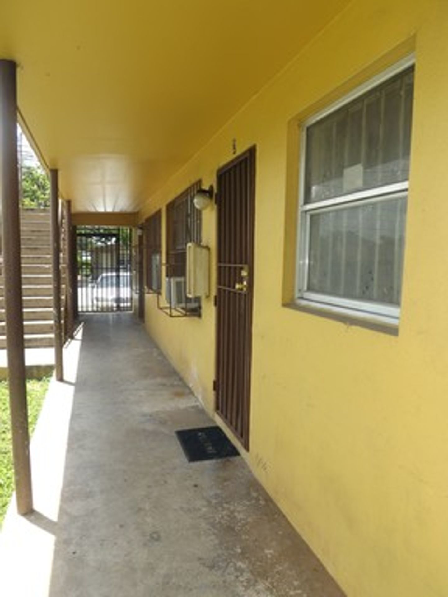 NEW Kitchen & Bath - 2BR/1BA Gated Community