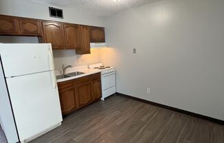 1 bed, 1 bath, 490 sqft, $675, Unit 6