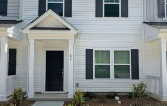 3 bedroom  2.5 bathroom townhome near I-85 and shopping READY JANUARY 3RD!