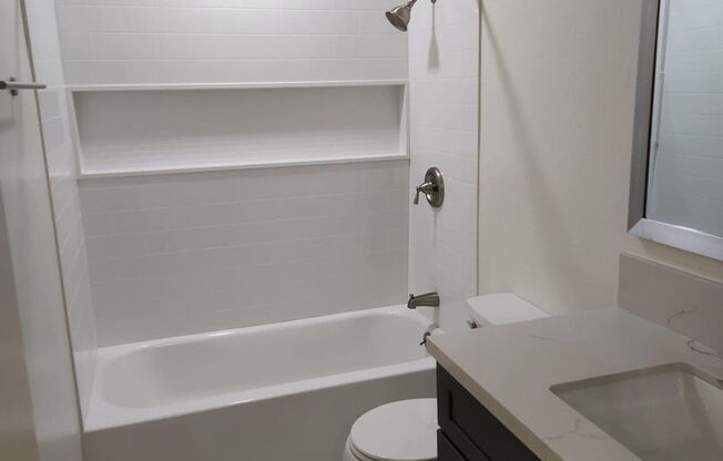 1 bed, 1 bath, 908 sqft, $2,550, Unit 304