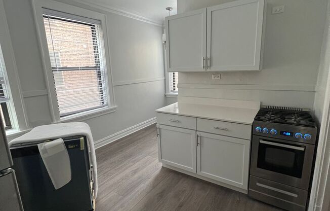 1 bed, 1 bath, 590 sqft, $1,645, Unit 609-1I