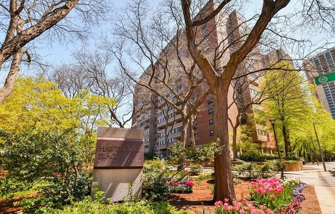 Studio, 1 bath, 635 sqft, $2,575, Unit 14L