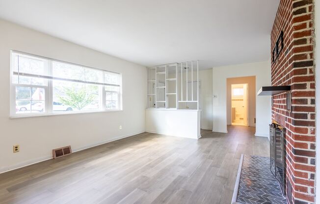 Lovely 3 BR/2 BA Single-Family Home in Glen Burnie!