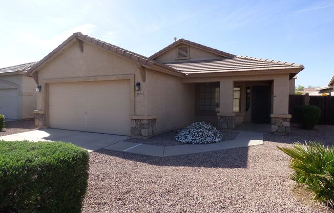 Small but very nice inside! Close to shopping & restaurants!