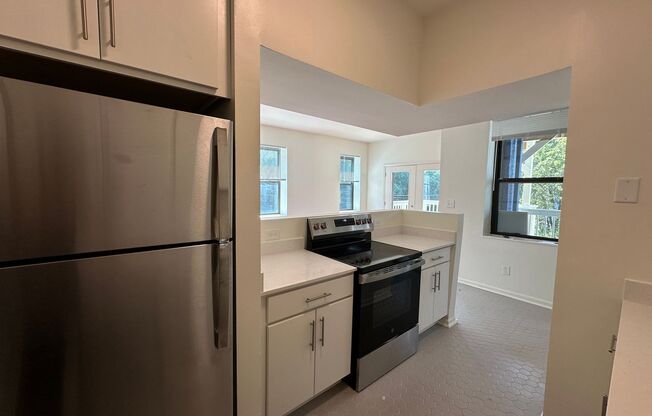 1 bed, 1 bath, 828 sqft, $1,395