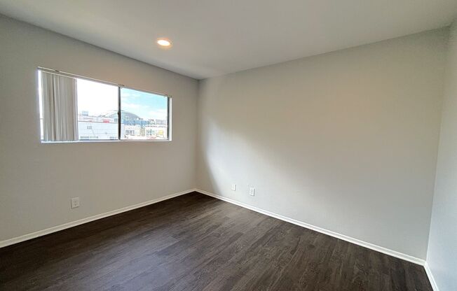 2 beds, 2 baths, 900 sqft, $1,948, Unit 320