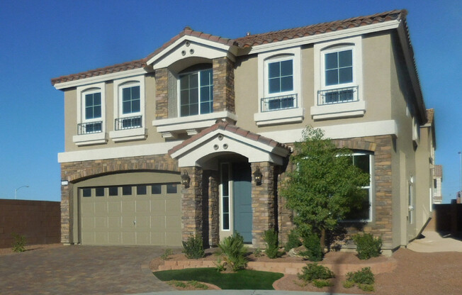 THIS IS A BEAUTIFUL WELL KEPT HOME!