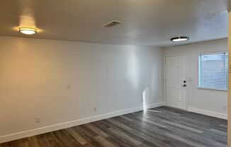 2 beds, 1 bath, 700 sqft, $1,795, Unit 19