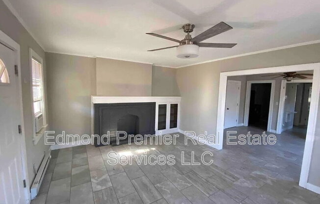 1003 NE 17 ST