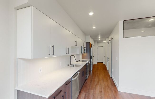 1 bed, 1 bath, 580 sqft, $2,855, Unit 208