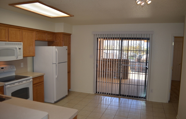 3 beds, 2 baths, 1,439 sqft, $1,295, Unit A-STILL OCCUPIED BY RESIDENT