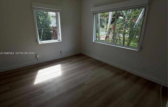 675 NE 93RD ST #675 MIAMI SHORES, FL 33138