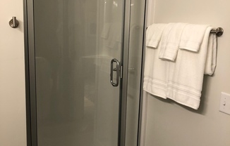 Studio, 1 bath, 405 sqft, $1,085, Unit #506