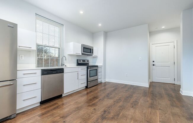 1 bed, 1 bath, 660 sqft, $1,688, Unit 301