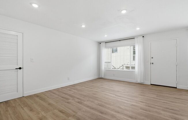 3321 Keystone Avenue