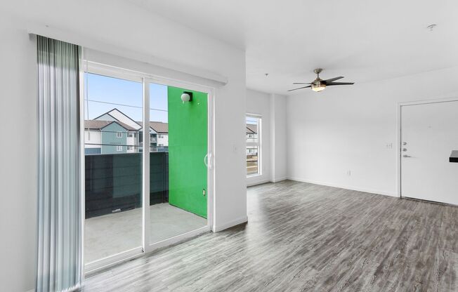 1 bed, 1 bath, 671 sqft, $980, Unit 213