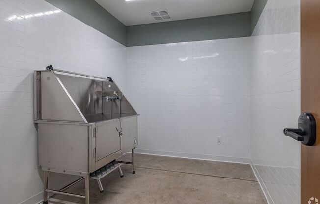 1 bed, 1 bath, 620 sqft, $1,490, Unit 126