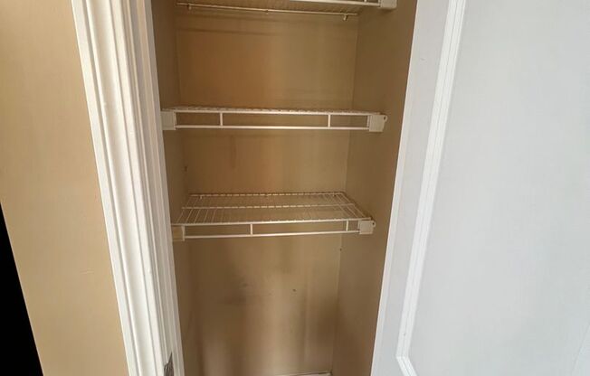 1 bed, 1 bath, 765 sqft, $795, Unit 03