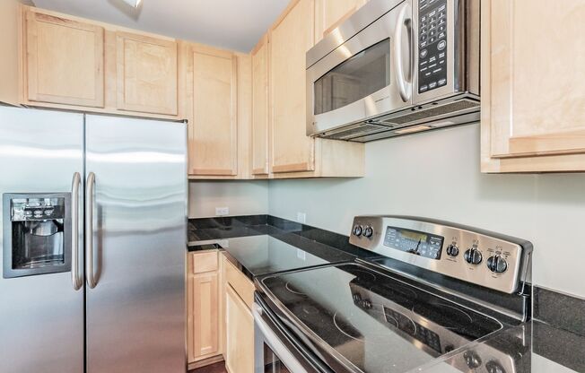 1 bed, 1 bath, $2,695