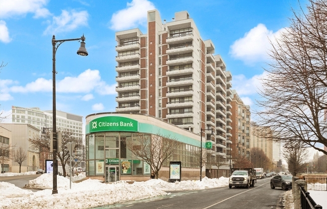 1 bed, 1 bath, 820 sqft, $3,500, Unit 1003