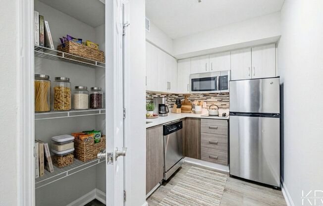 2 beds, 2 baths, 933 sqft, $1,685, Unit C-133