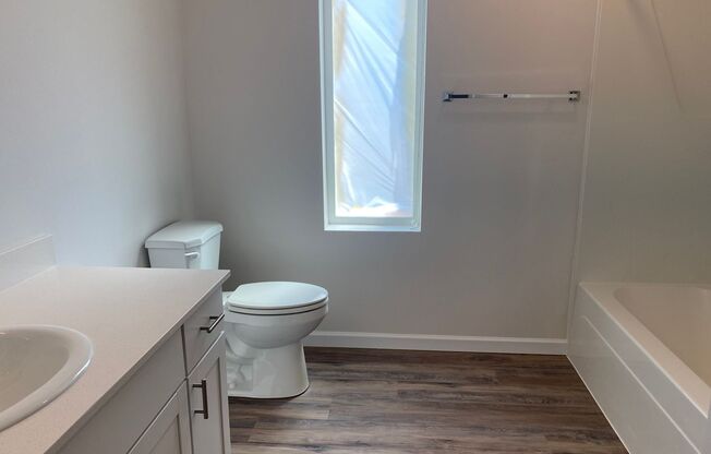 Studio, 1 bath, 463 sqft, $1,350, Unit 417