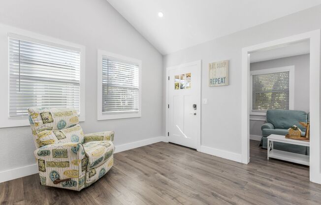 1 bed, 1 bath, 550 sqft, $1,890, Unit 1630 B