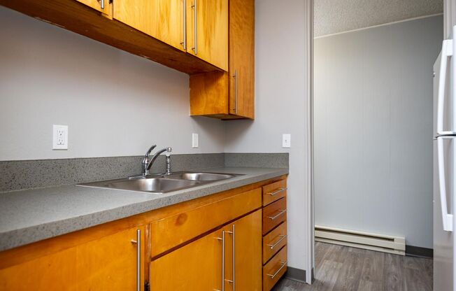 1 bed, 1 bath, 550 sqft, $1,395, Unit A04