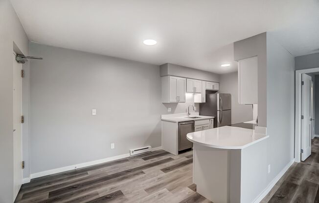 Chardon Place Apartments and Townhomes