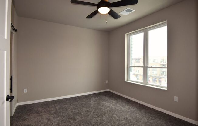 2 beds, 2 baths, 1,140 sqft, $2,575, Unit 5604-215