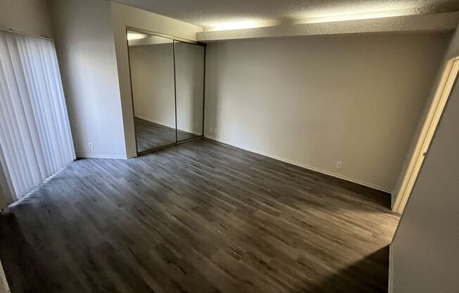 1 bed, 1 bath, 695 sqft, $2,898, Unit 206