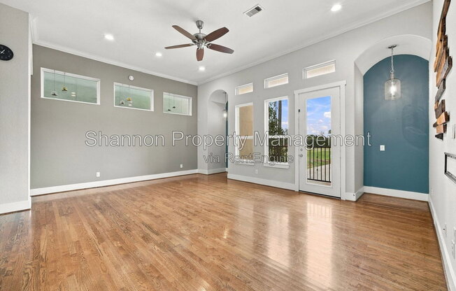 5833 KATY ST